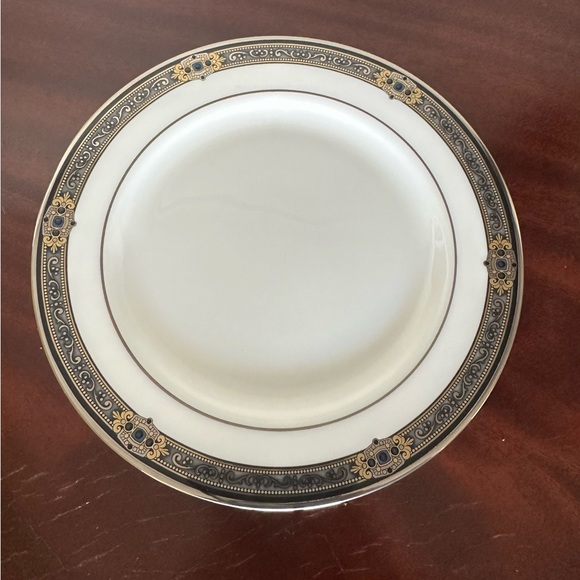 NIB Lenox Vintage Jewel 5-Piece Fine Bone China Dinner Set Collectible - Picture 11 of 16